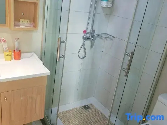 Pinkehuai Fashion Hotel (Qujing Mo San Factory)