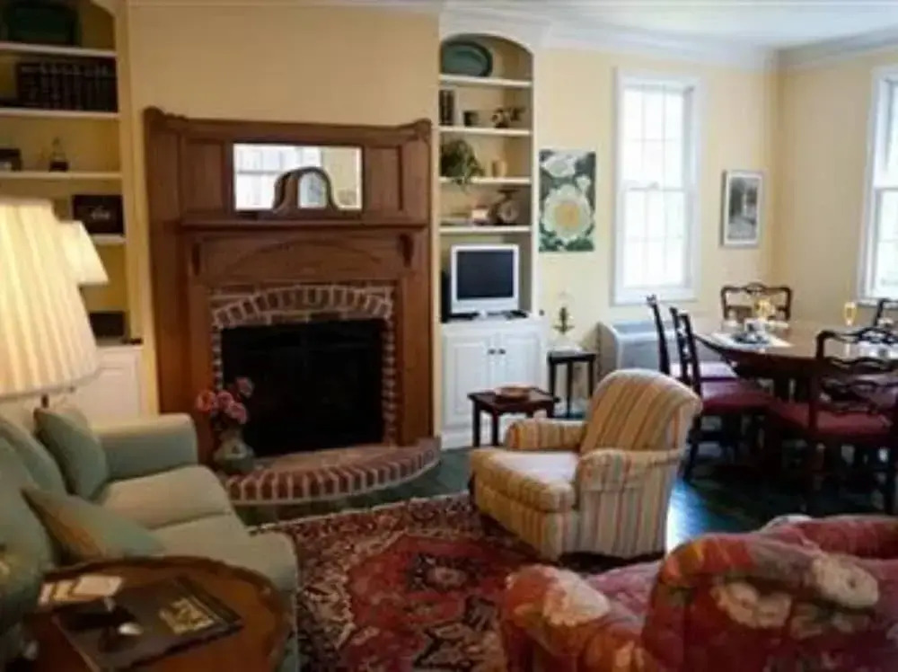 Green Tree Inn