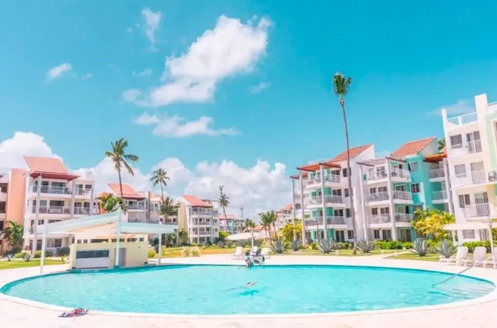 1 BDR Private Beach Access at Los Corales Punta Cana