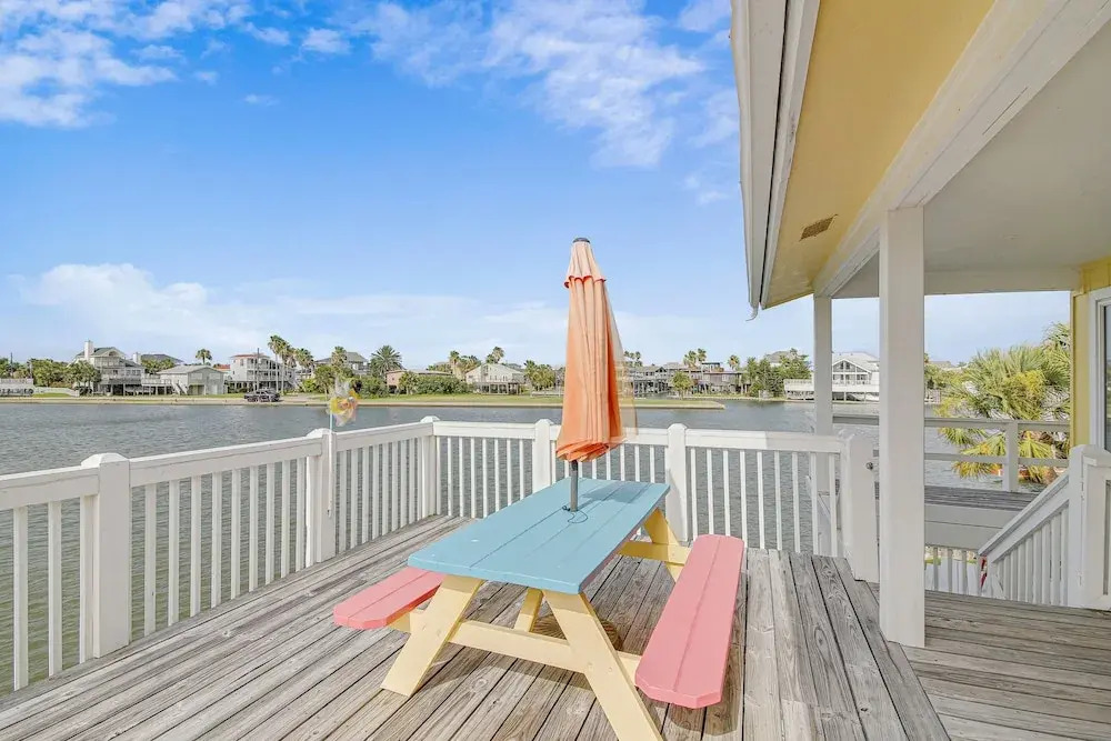Baydream Believer! 5 Bedroom Home