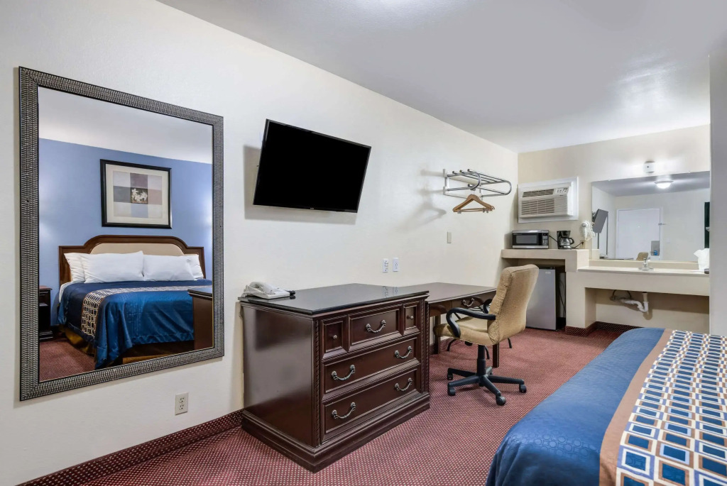 Rodeway Inn & Suites Blythe I-10
