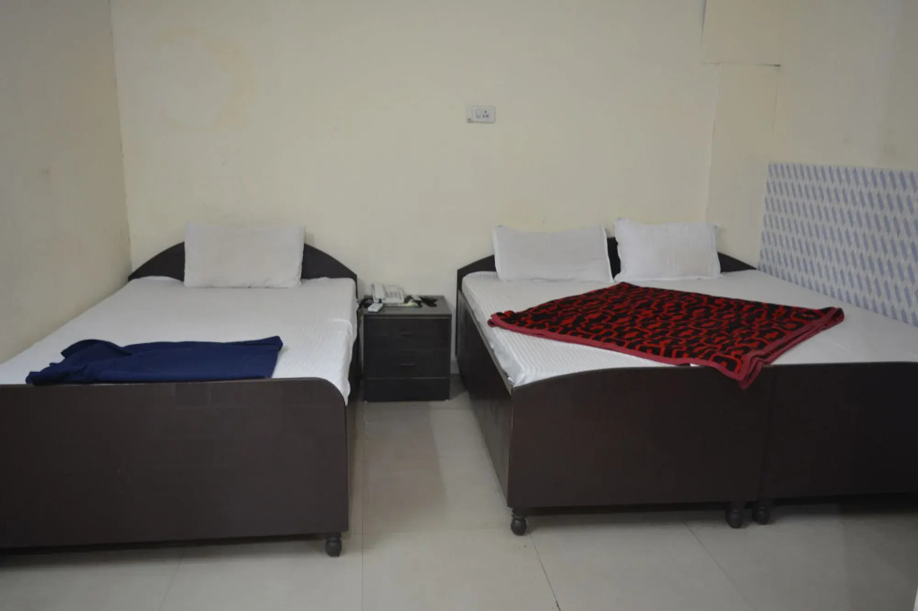 Shubham Hotel
