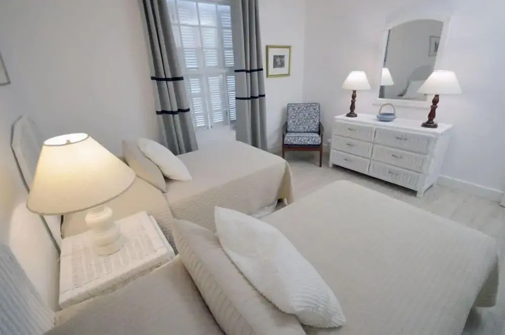 Coconuts Seafront 2BR, Ocho Rios