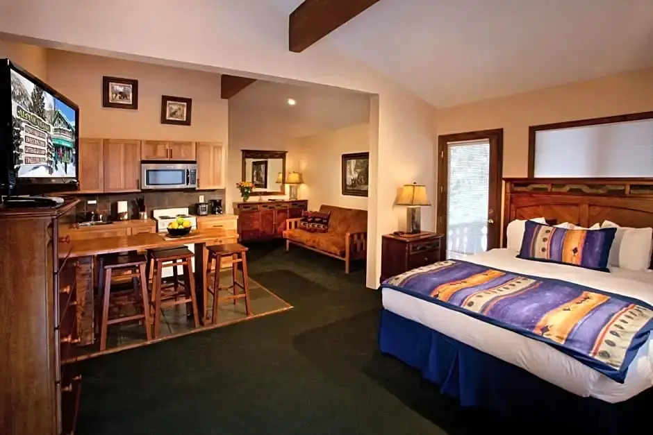 Cottams Lodge by Alpine Village Suites