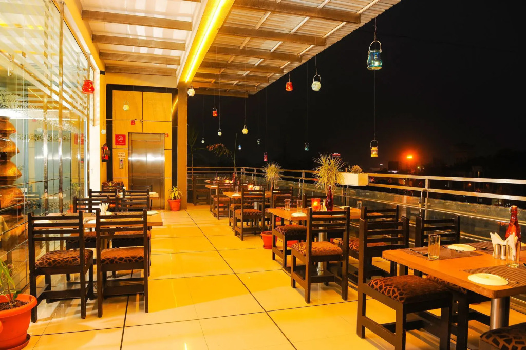 Hotel Radiant Kolhapur