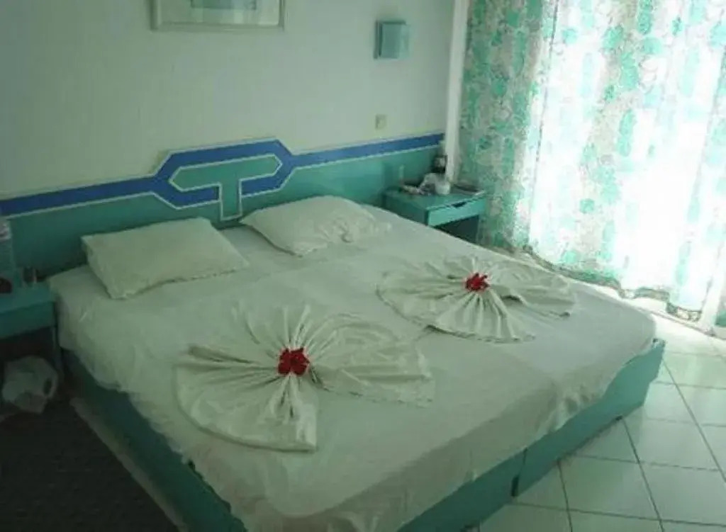 Emira Hotel