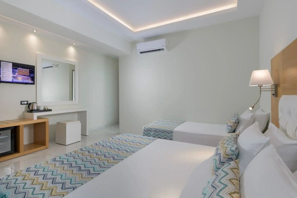 Oceanis Park Hotel