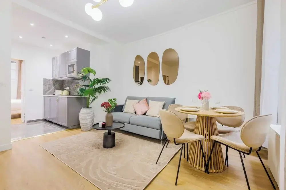 Authentic Apartment - 1br/4p - Grands Boulevards