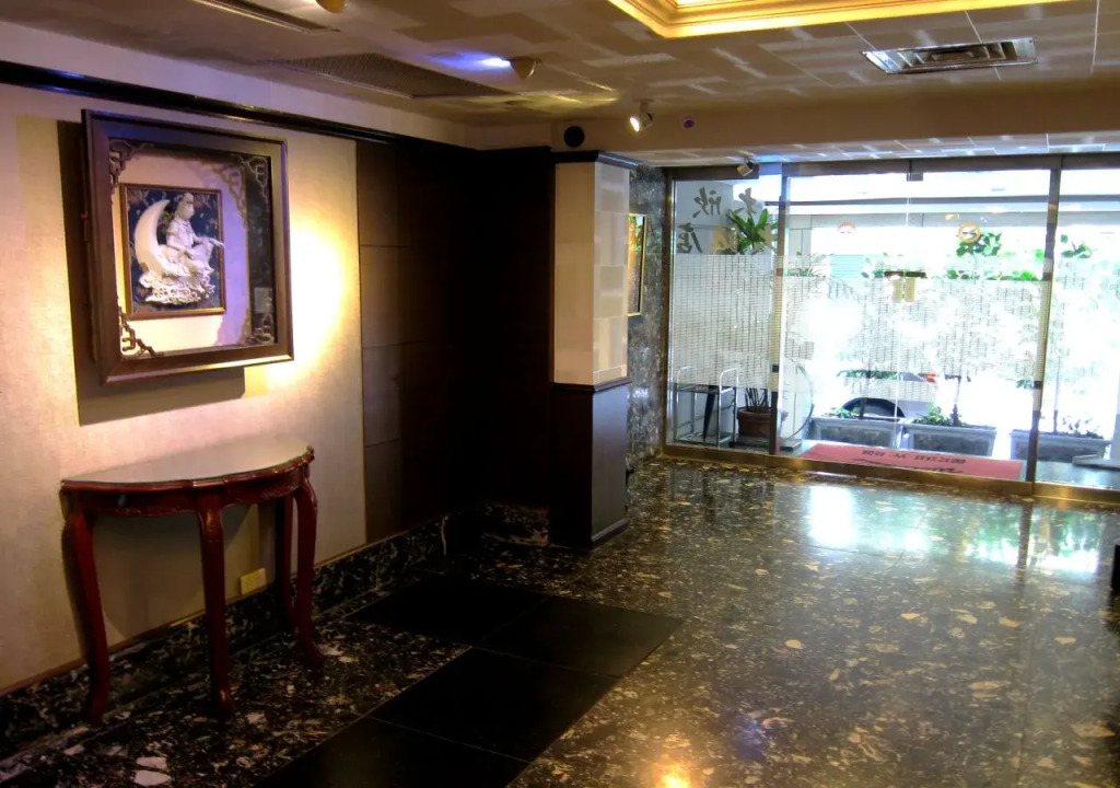 Dahshin Hotel