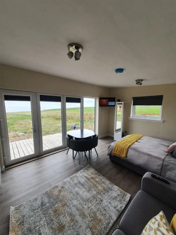 Beautiful Executive Chalet on the Nc500