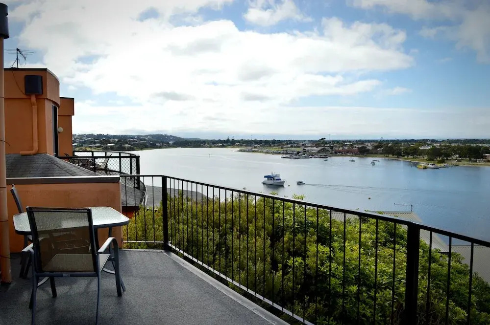 Ocean View Apartment 1