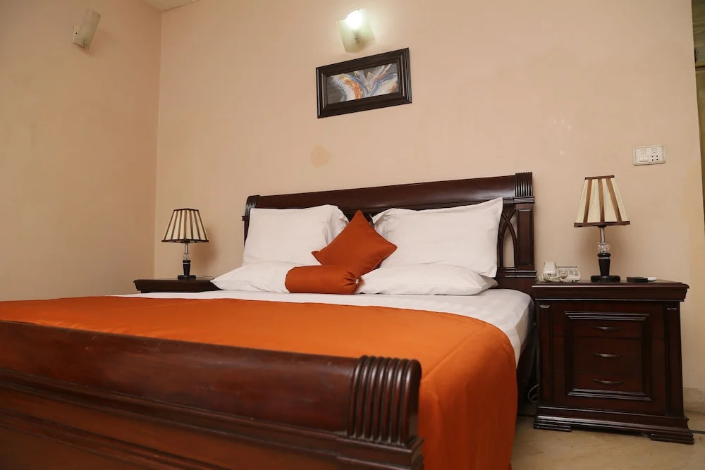 Luxury Inn