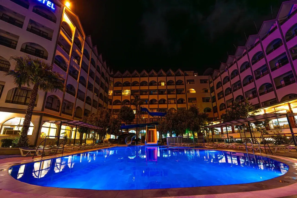 Hotel Golmar Beach