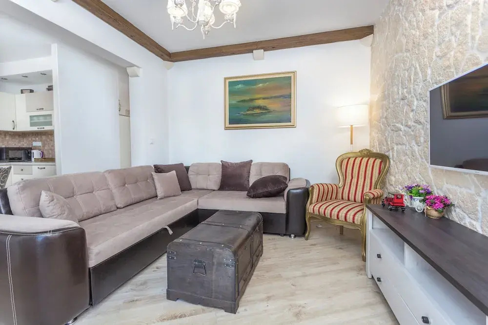 Villa Capitis in the Centre- Luxury Apartment with Swimming Pool