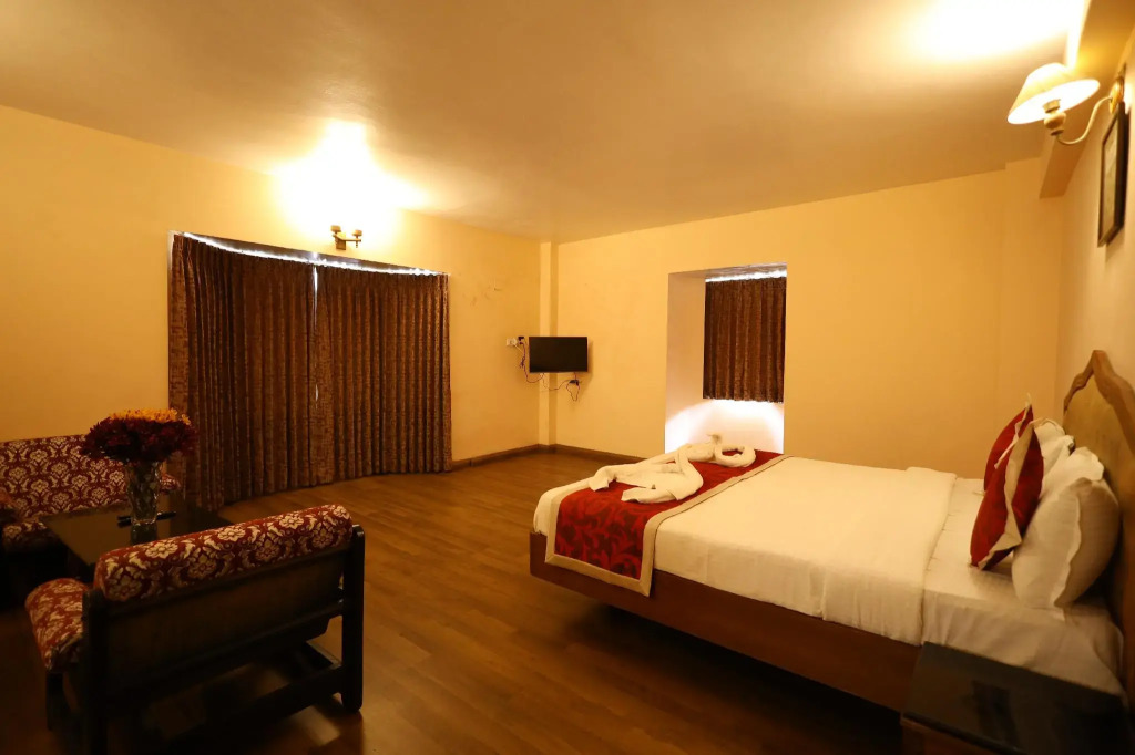 Hotel Blue Bird by OYO Rooms