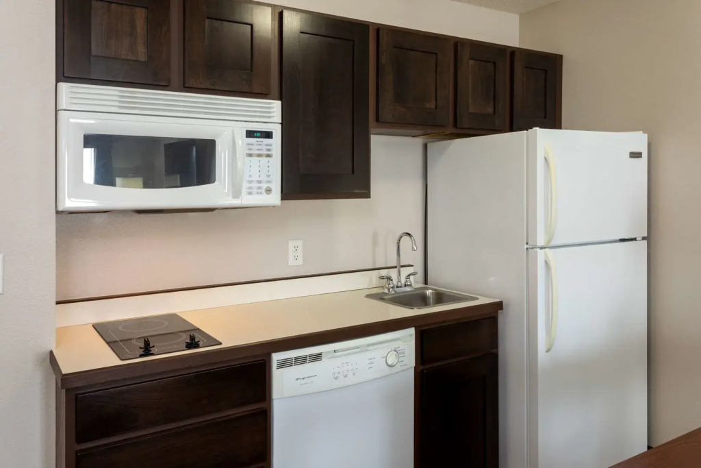 Grandstay Residential Suites Hotel - Sheboygan