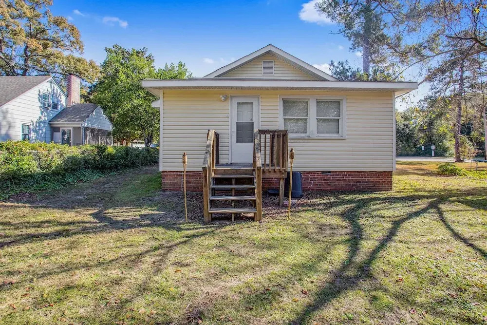 The Broadfoot Bungalow