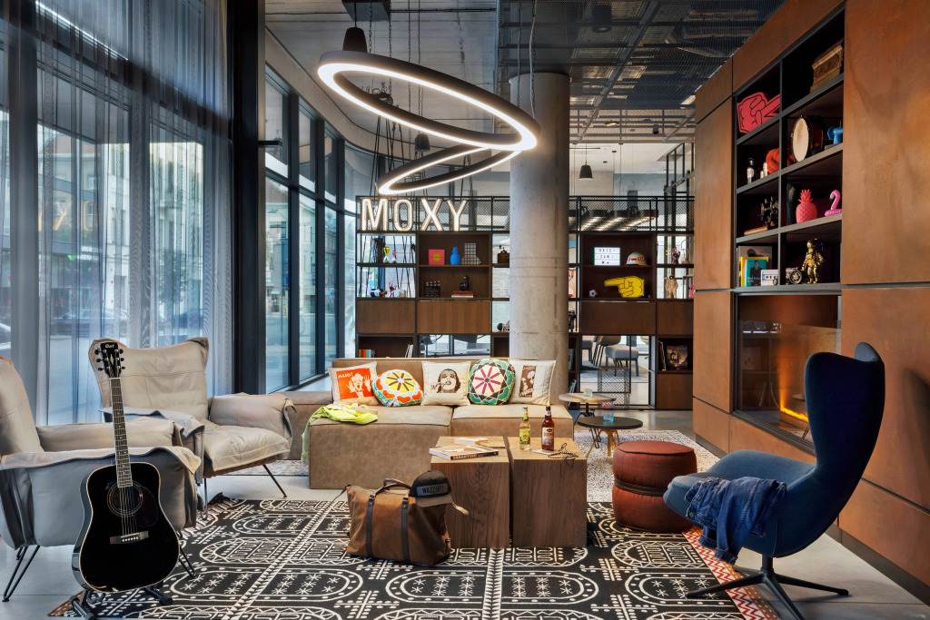 Отель Moxy Kaunas Center