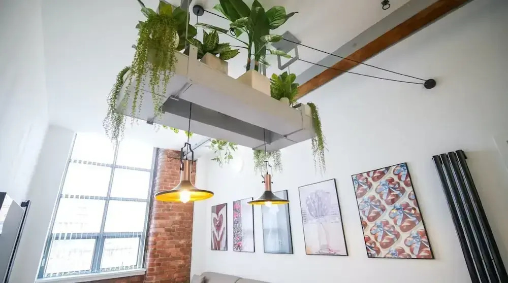 1-bed Loft Apartment - Free Parking, Central