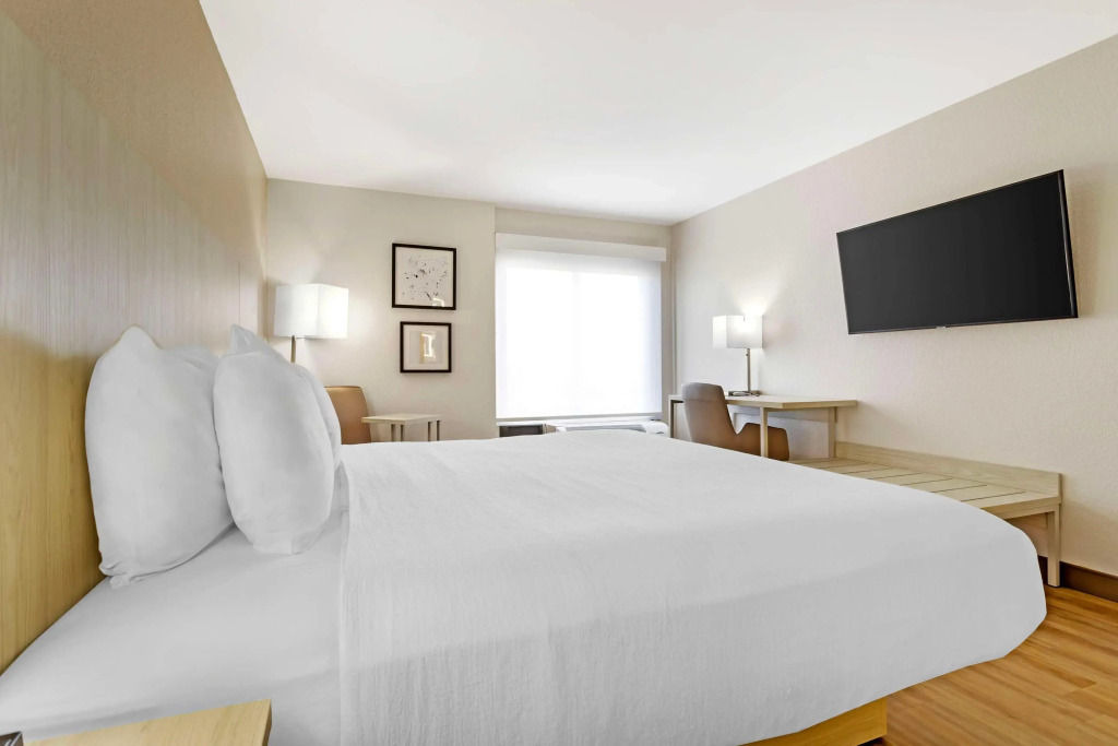 Best Western Plus Sugar Land-Stafford