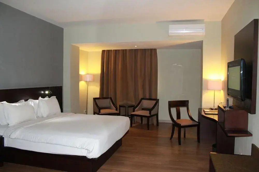 Oakwood Hotel & Apartments Taman Mini Jakarta