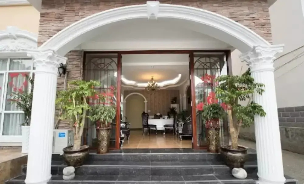 Mo Shang Flower Inn