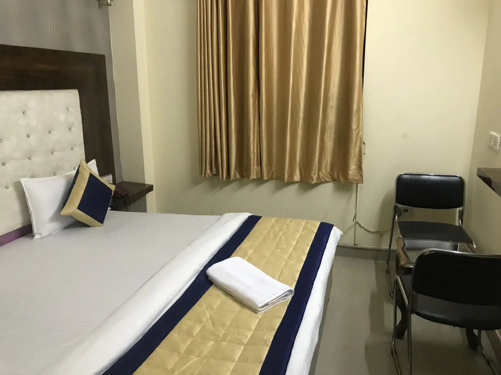Hotel Aamantran Inn