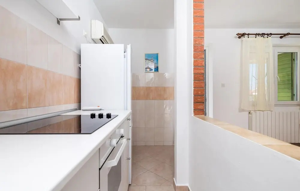 Beautiful Apartment in Barbat na Rabu With Outdoor Swimming Pool, Wifi and 1 Bedrooms