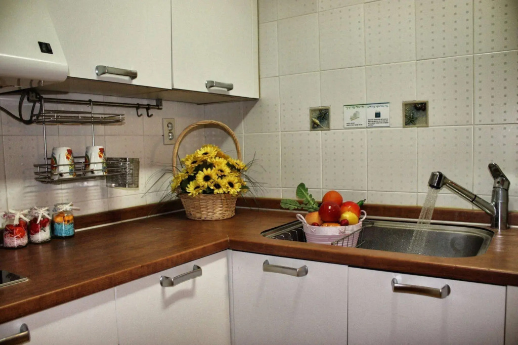 Queensbay Pension