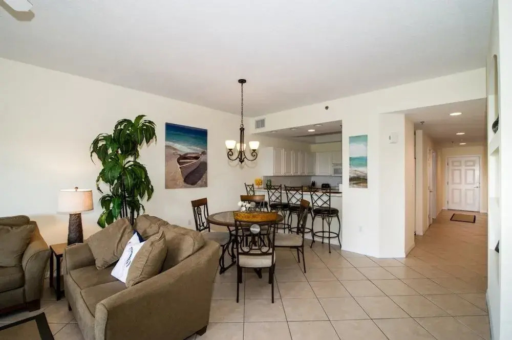 Oceanwalk Oasis - 3 Br condo by RedAwning