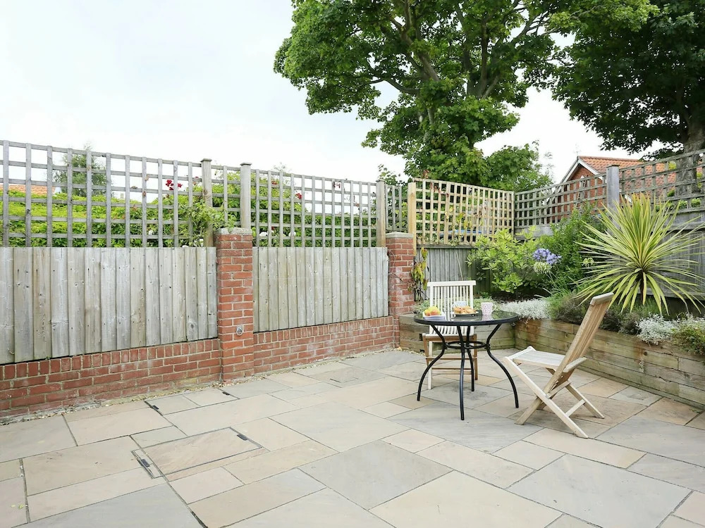 Luxurious Holiday Home in Snaoewith Fenced Garden