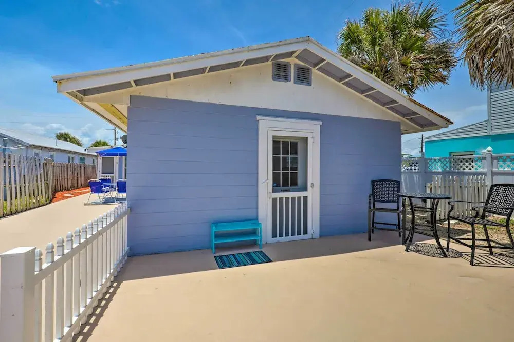 Beachfront Cottage in St Augustine - Pet Friendly!
