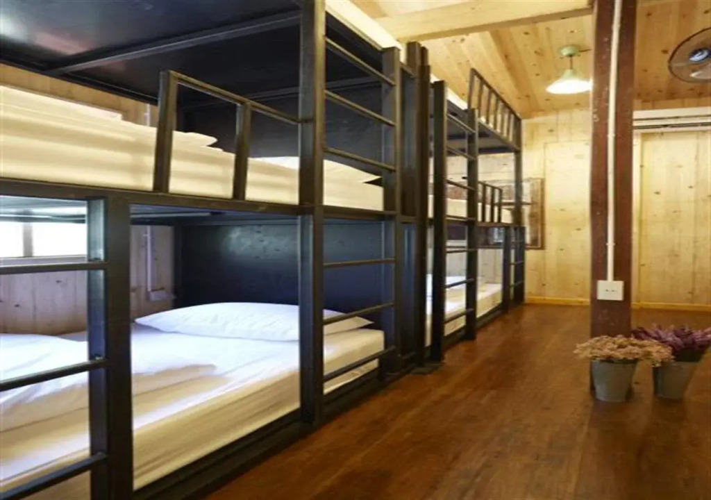 The Local Surasak Hostel