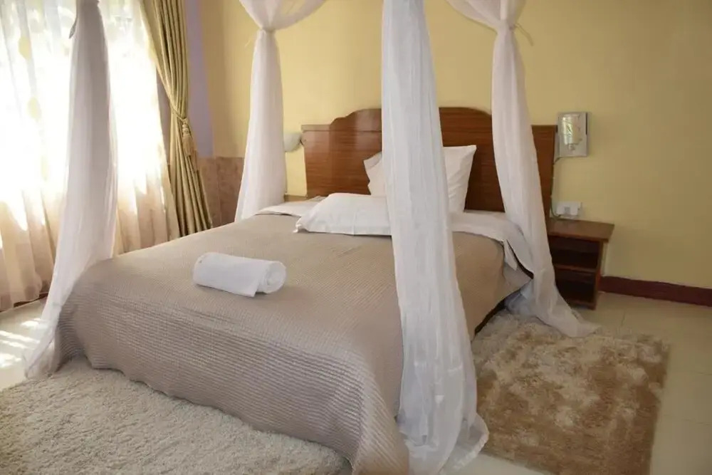 Yaris Guest House M&M