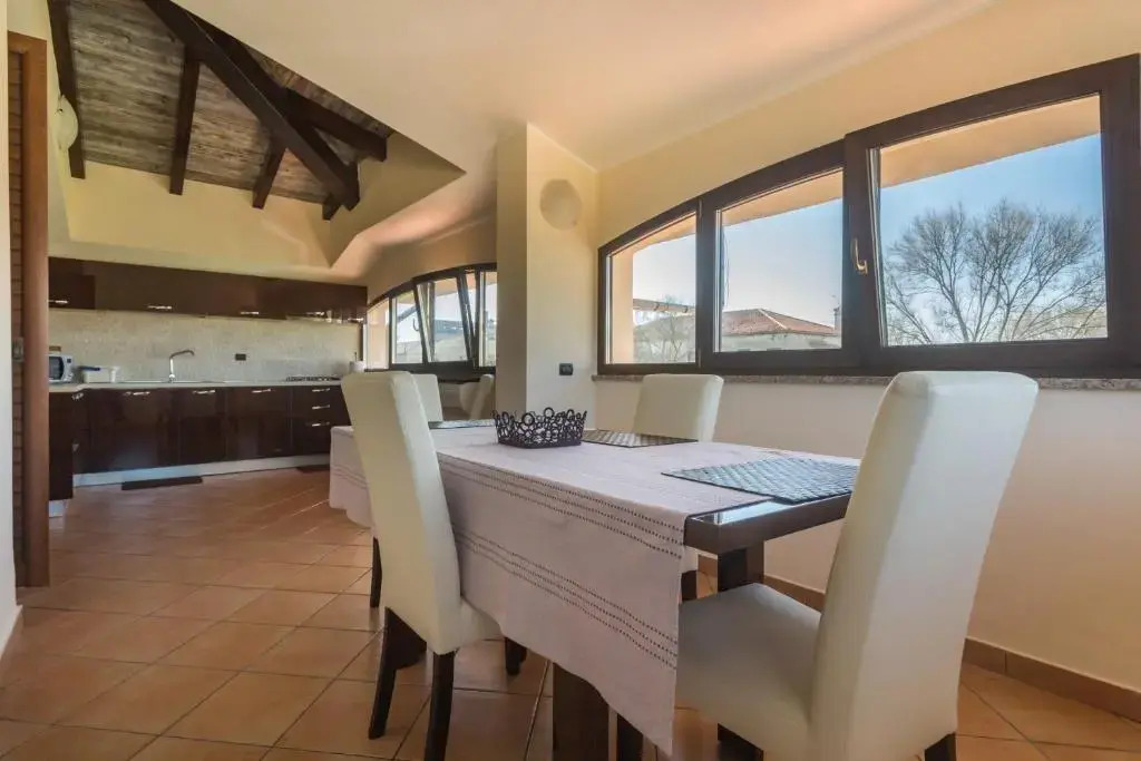 AnaeleHouseapartments LTB