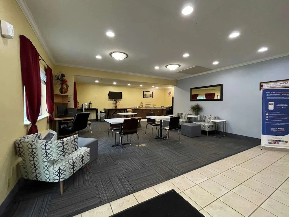 AmericInn by Wyndham Fairborn at Wright State