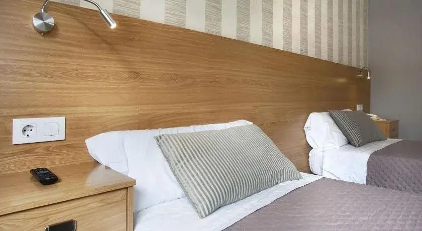 Hostal Crisol X Liste Station