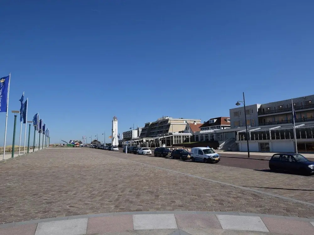 Lovely Holiday Home in Noordwijk With Garden