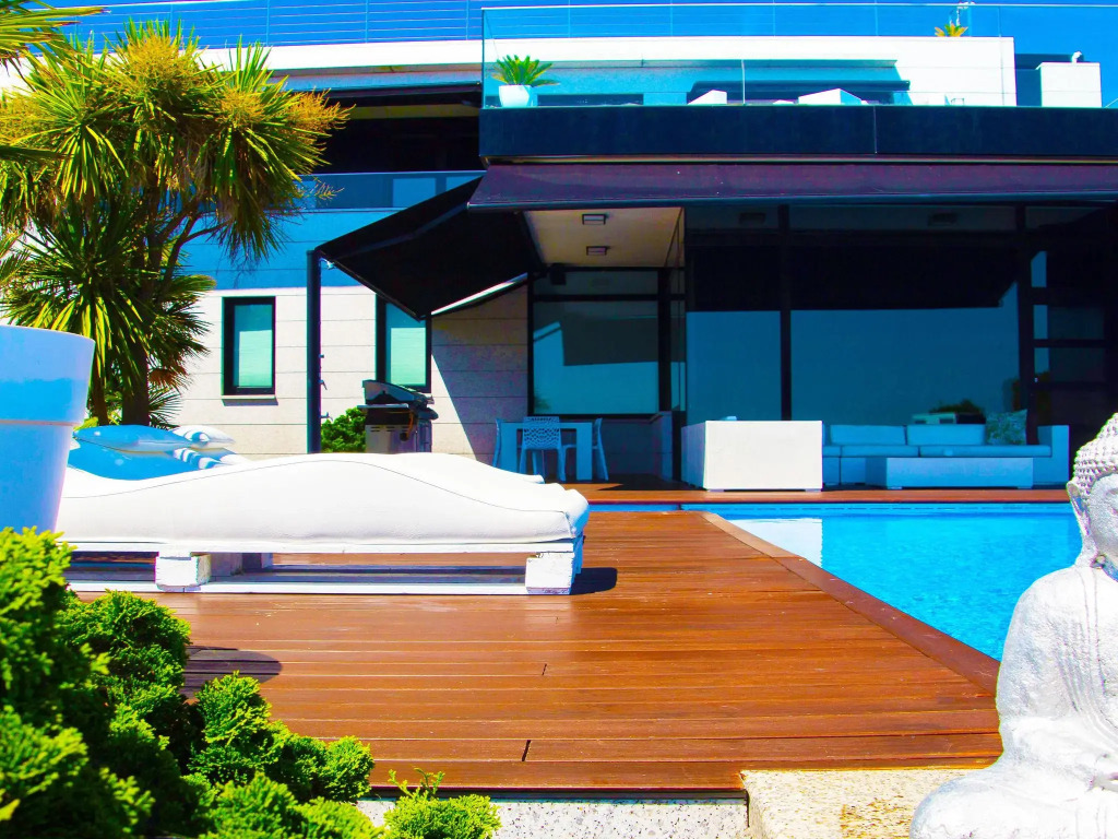 Belvilla by OYO Villa Catro Faros