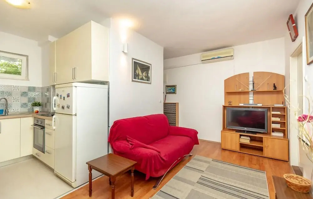 Awesome Apartment in Dubrovnik With 2 Bedrooms and Wifi