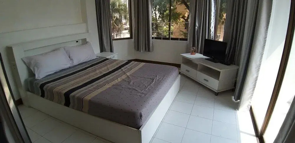 Oyo 648 Ake Apartment