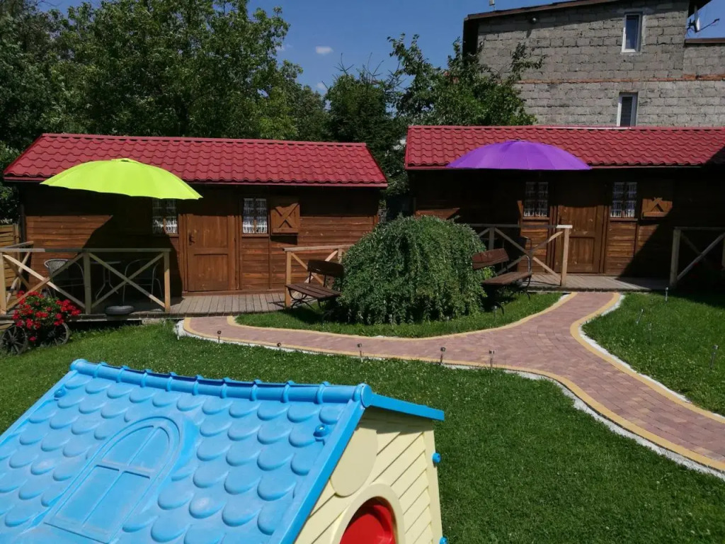 Gościniec Grek Zorba - pokoje i domki 4 osobowe - 16km od Zator Energylandia