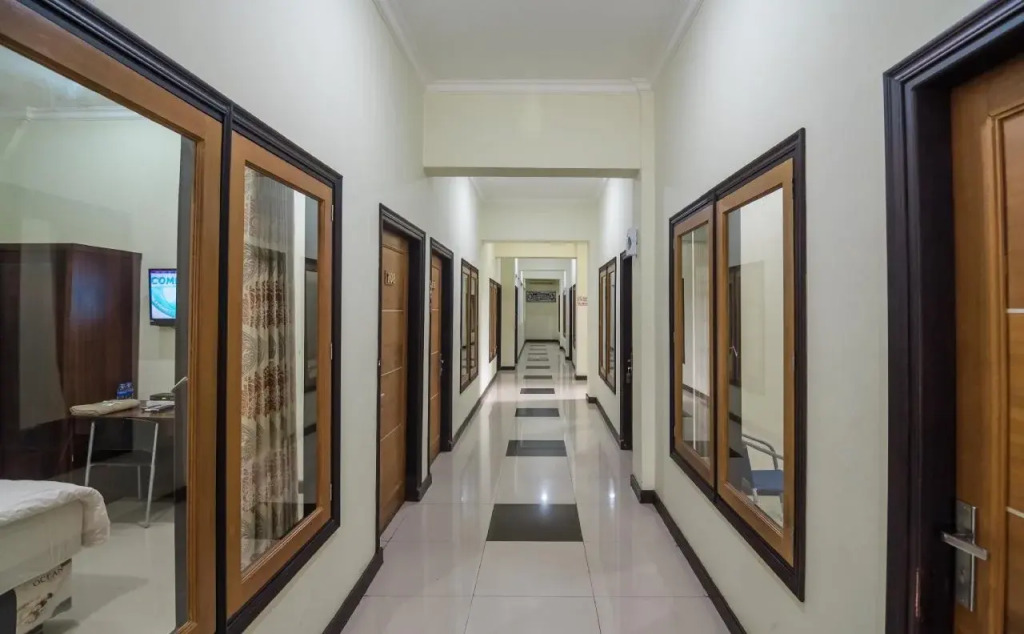 RedDoorz Syariah near Taman Rimba Zoo Jambi