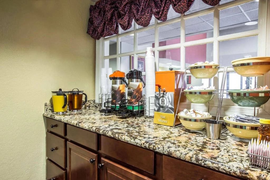Quality Inn & Suites Lexington South
