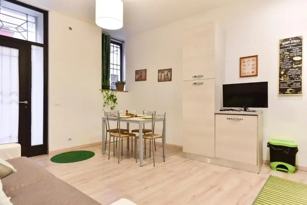 BMGA l Coliseum Rome Apartment 1Bdr for Couples