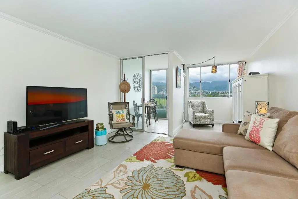 Canal House #706