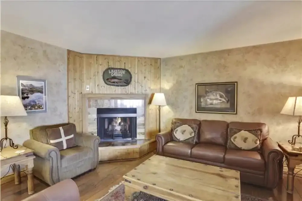 Tannhauser 212 - 2 Br Condo