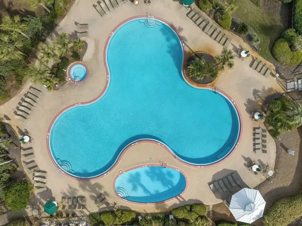 Fun In The Sun! Crescent at Miramar - Gulf Front+Beach Chairs