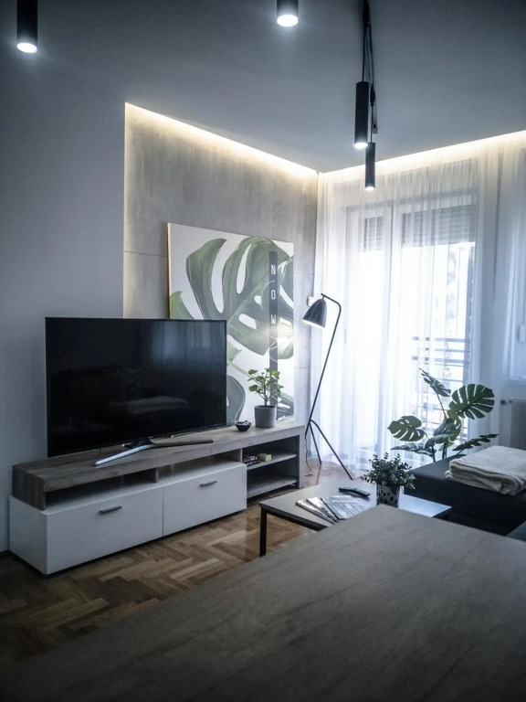 Raw Industrial City Apartment