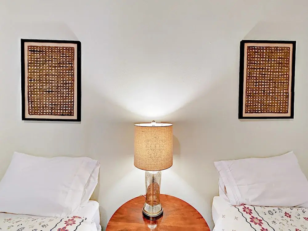 3BR 2BA Walk to Barton Springs Road by RedAwning